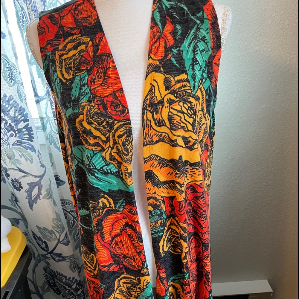 LuLaRoe Joy size Medium BNWT